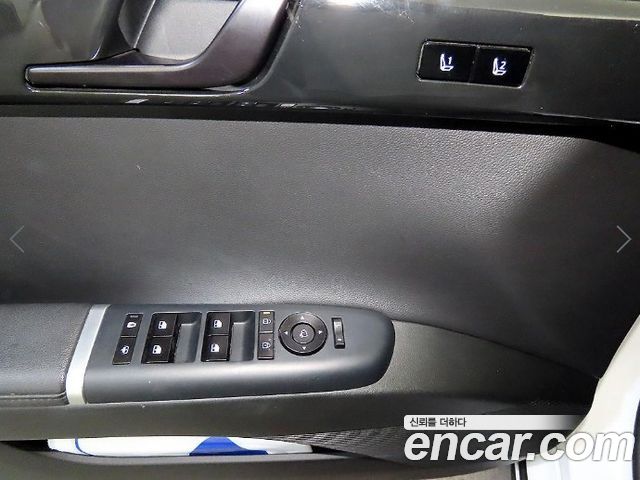 Hyundai Grandeur (GN7) 3,5 Gasoline 4WD Exclusive 2023 — фото 18