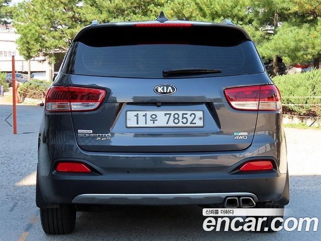Kia Sorento Diesel 2.0 2WD Noblesse 2015 — фото 4