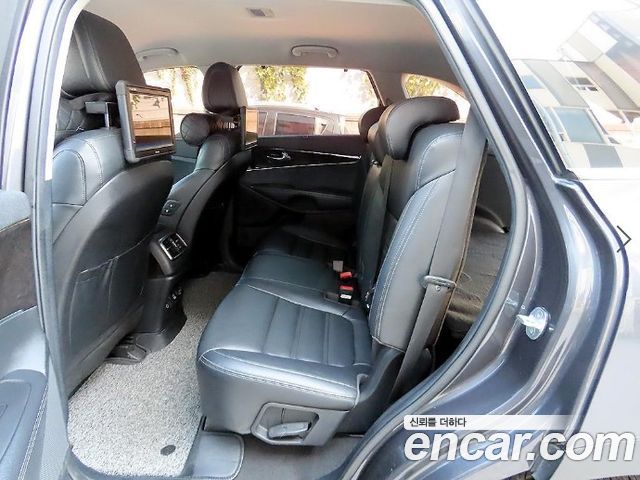 Kia Sorento Diesel 2.0 2WD Noblesse 2015 — фото 6