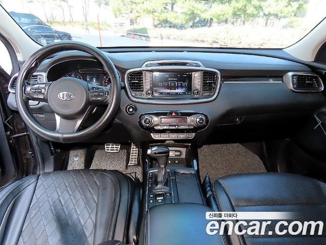 Kia Sorento Diesel 2.0 2WD Noblesse 2015 — фото 7