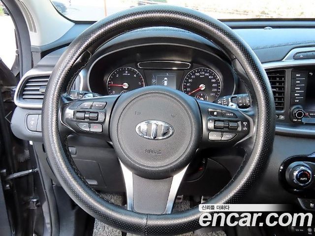 Kia Sorento Diesel 2.0 2WD Noblesse 2015 — фото 8