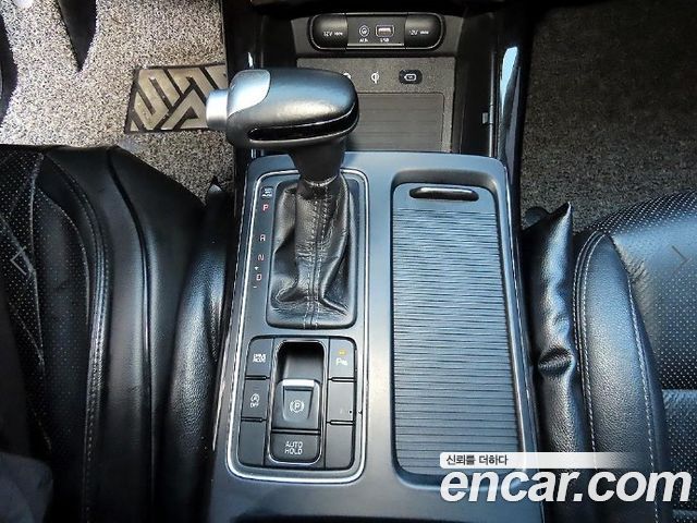 Kia Sorento Diesel 2.0 2WD Noblesse 2015 — фото 10