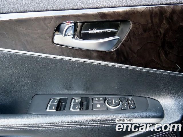 Kia Sorento Diesel 2.0 2WD Noblesse 2015 — фото 15
