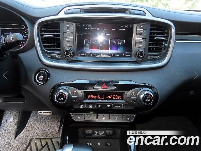 Kia Sorento Diesel 2.0 2WD Noblesse 2015 — фото 17