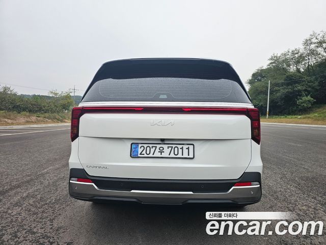 Kia Carnival (IV) Gasoline 7-Seater Noblesse 2025 — фото 4