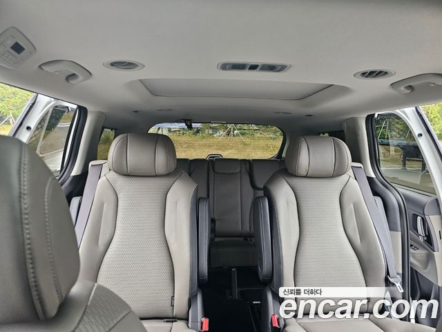 Kia Carnival (IV) Gasoline 7-Seater Noblesse 2025 — фото 9