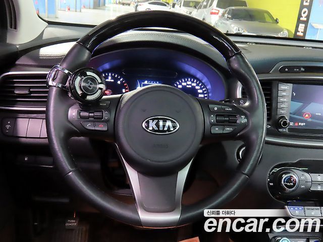 Kia Sorento Diesel 2.2 2WD Prestige 2015 — фото 15