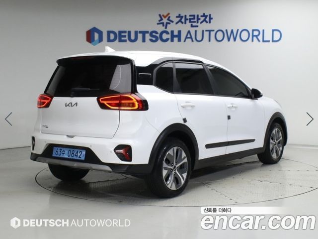 Kia Niro Plus Earth 2023 — фото 2