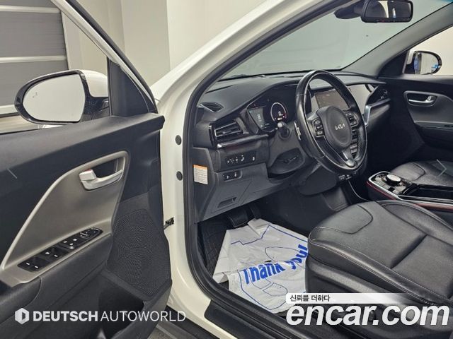 Kia Niro Plus Earth 2023 — фото 15