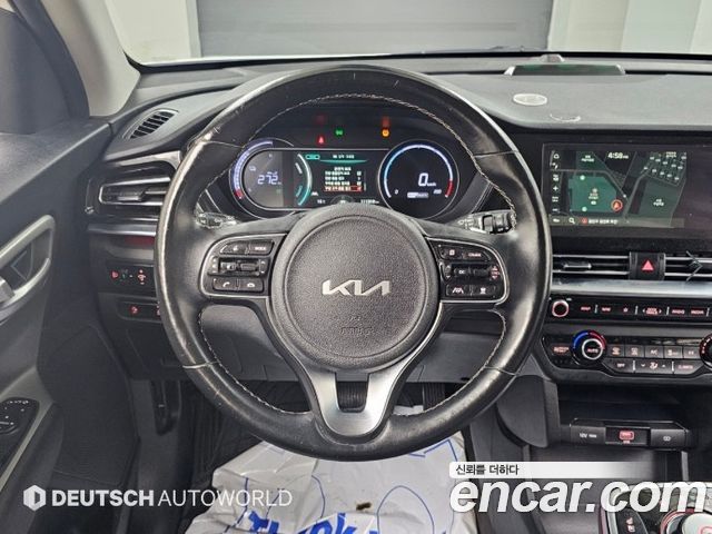 Kia Niro Plus Earth 2023 — фото 17
