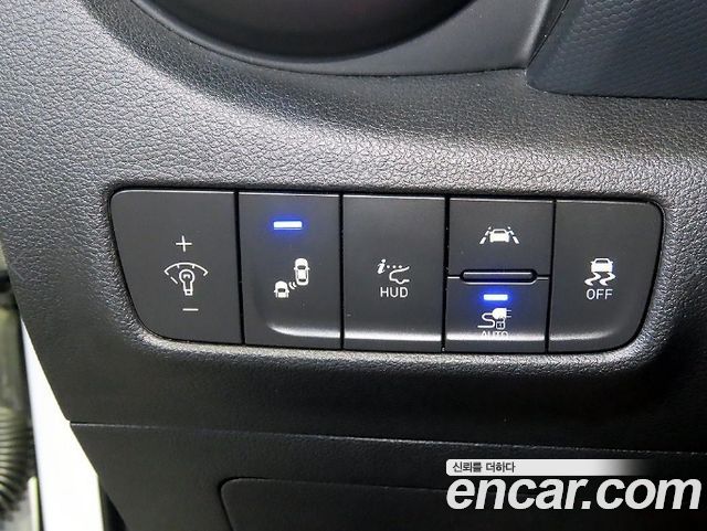 Hyundai Kona Electric Premium 2020 — фото 18