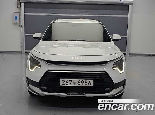Kia Niro Signature 2022 — фото 2