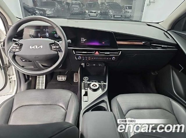 Kia Niro Signature 2022 — фото 7