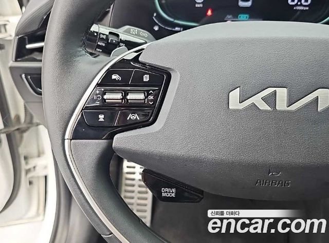 Kia Niro Signature 2022 — фото 22