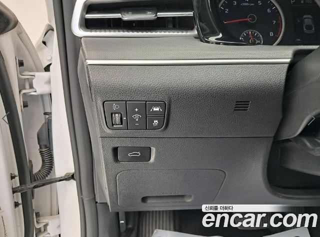 Kia K5 (III) 2.0 Trendy 2023 — фото 17