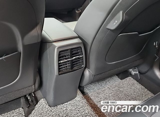 Kia Niro Prestige 2022 — фото 17