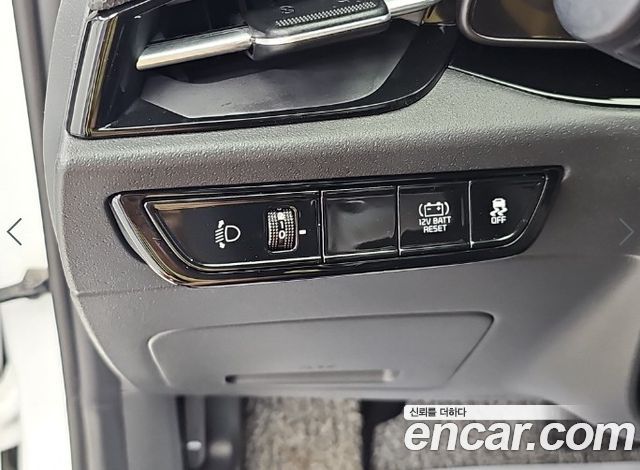 Kia Niro Prestige 2022 — фото 23