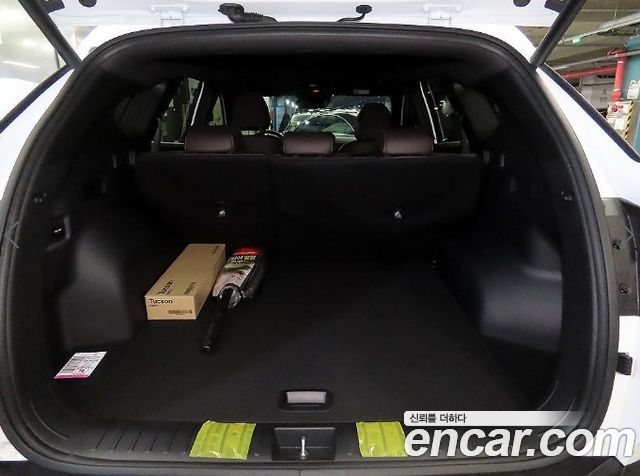 Hyundai Tucson (NX4) Gasoline 1.6 Turbo 2WD Inspiration 2025 — фото 19
