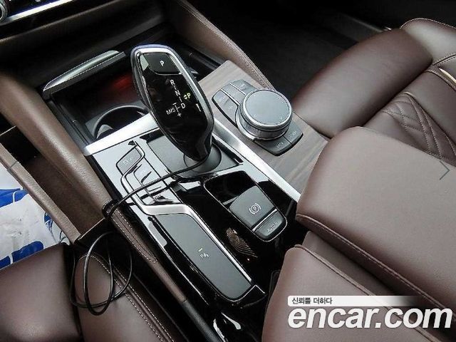 BMW 5 Series (G30) 520i M Sport 2020 — фото 15