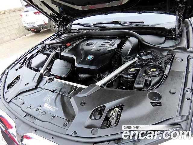 BMW 5 Series (G30) 520i M Sport 2020 — фото 23