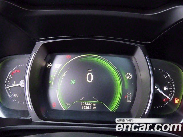 Renault Korea QM6 Diesel 2WD RE Signature 2017 — фото 9
