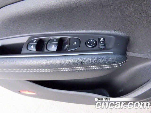 Renault Korea QM6 Diesel 2WD RE Signature 2017 — фото 15