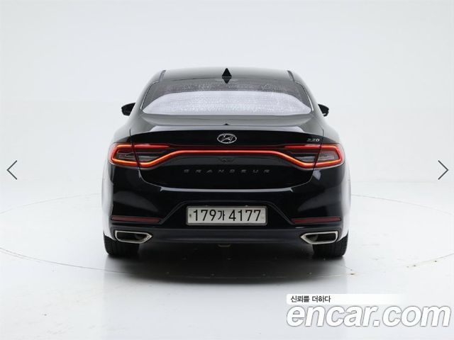 Hyundai Grandeur (IG) 2.2 Diesel Premium Special 2017 — фото 5