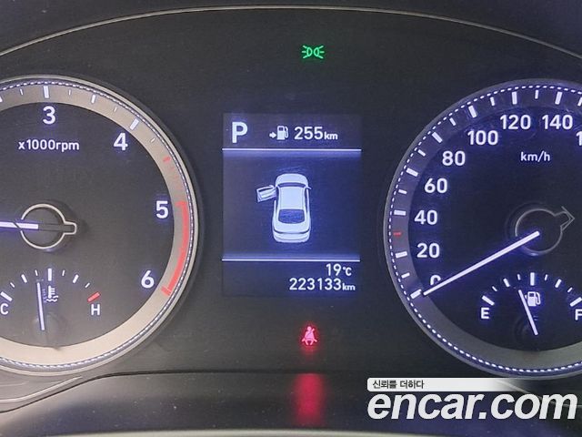 Hyundai Grandeur (IG) 2.2 Diesel Premium Special 2017 — фото 8