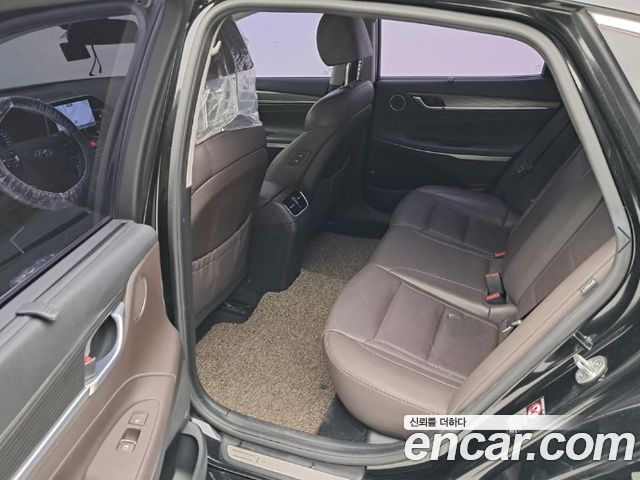 Hyundai Grandeur (IG) 2.2 Diesel Premium Special 2017 — фото 16