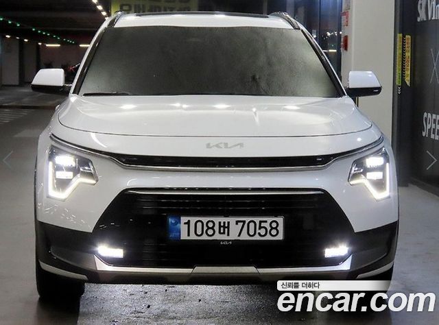 Kia Niro Signature 2022 — фото 2