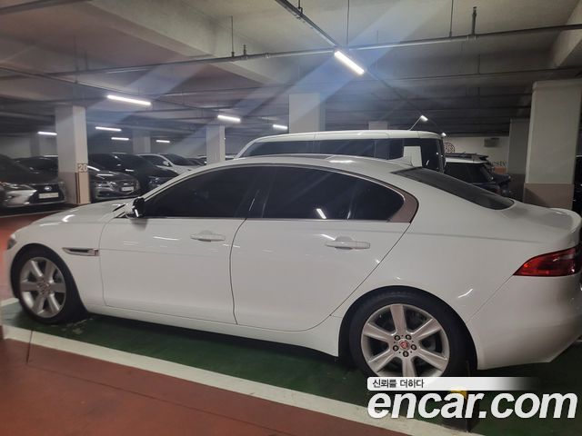 Jaguar XE 20d Portfolio 2016 — фото 4