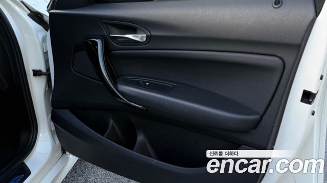 BMW 1 Series (F20) 118d Sport 5Door 2016 — фото 21