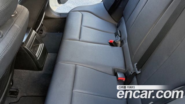 BMW 1 Series (F20) 118d Sport 5Door 2016 — фото 23