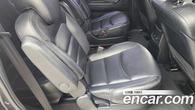 KG Mobility (SsangYong) Korando Turismo 4WD TX 9-seater 2019 — фото 8