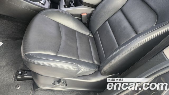 KG Mobility (SsangYong) Korando Turismo 4WD TX 9-seater 2019 — фото 15