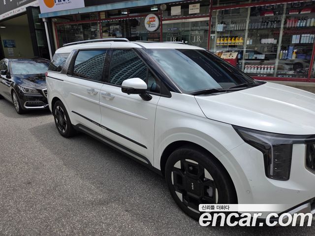 Kia Carnival (IV) HEV 9seater Signature 2025 — фото 4