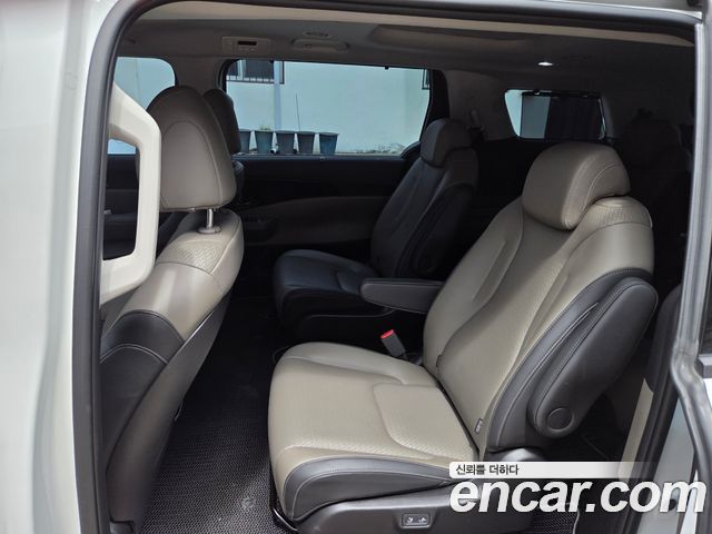 Kia Carnival (IV) HEV 9seater Signature 2025 — фото 6