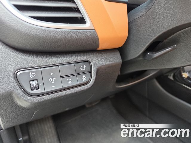 Kia Seltos Gasoline 2.0 2WD Signature 2023 — фото 20