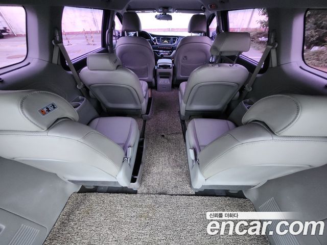 Kia Carnival 9-seater Prestige 2016 — фото 19