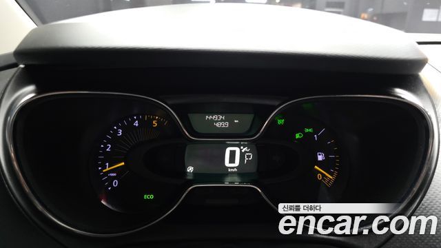 Renault Korea QM3 RE 2016 — фото 8