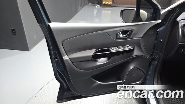 Renault Korea QM3 RE 2016 — фото 24