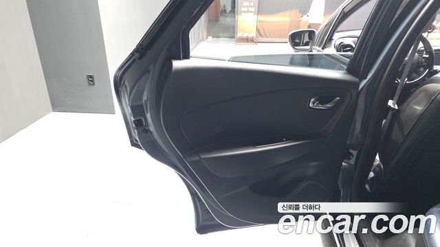 Renault Korea QM3 RE 2016 — фото 25