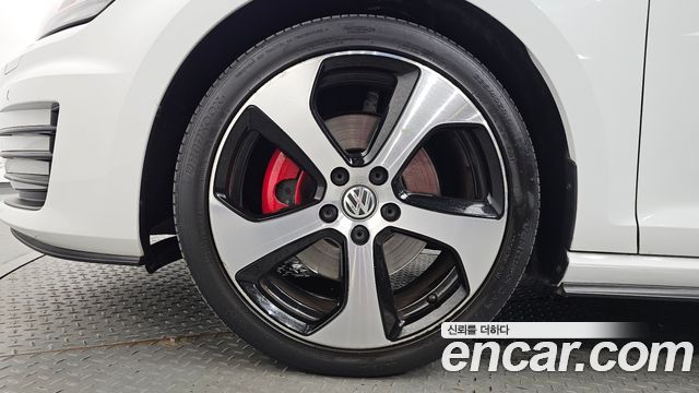 Volkswagen Golf (VII) 2.0 GTI Extreme Edition 2016 — фото 5