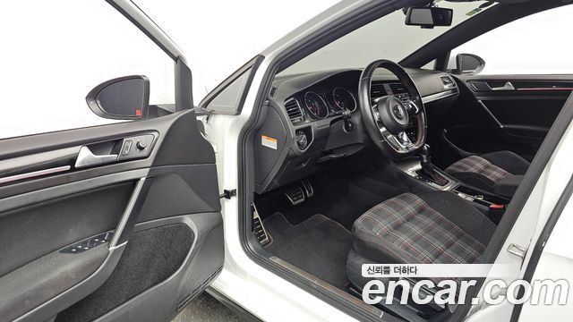 Volkswagen Golf (VII) 2.0 GTI Extreme Edition 2016 — фото 10