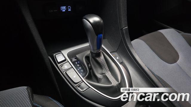 Hyundai Veloster (JS) 1.4 Turbo Modern 2018 — фото 9