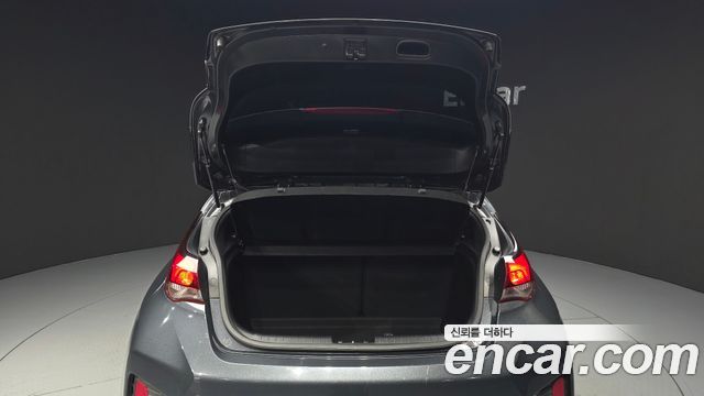 Hyundai Veloster (JS) 1.4 Turbo Modern 2018 — фото 27