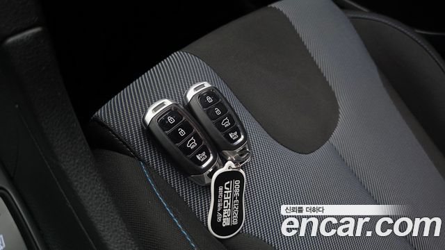 Hyundai Veloster (JS) 1.4 Turbo Modern 2018 — фото 28