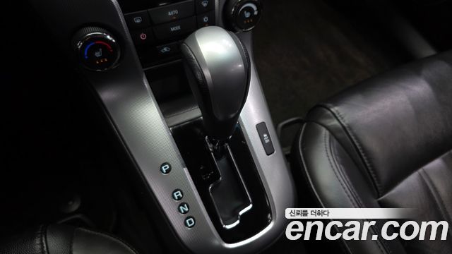 Chevrolet Cruze 1.8 LTZ+ 2012 — фото 9