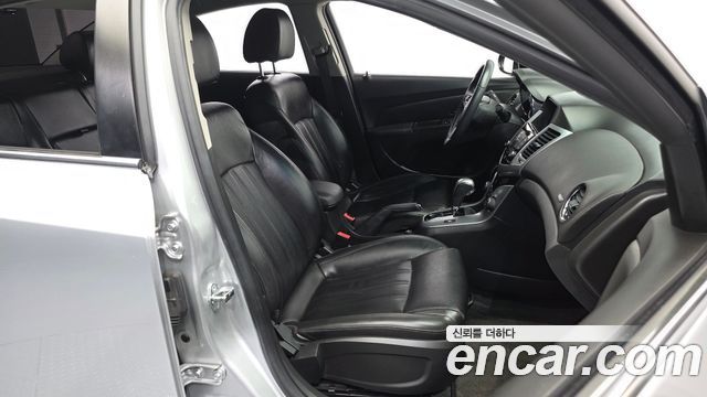 Chevrolet Cruze 1.8 LTZ+ 2012 — фото 11