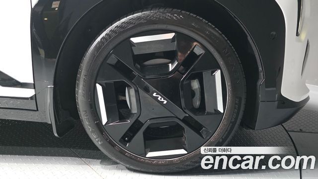 Kia EV3 Long Range 2WD GT Line 2025 — фото 21